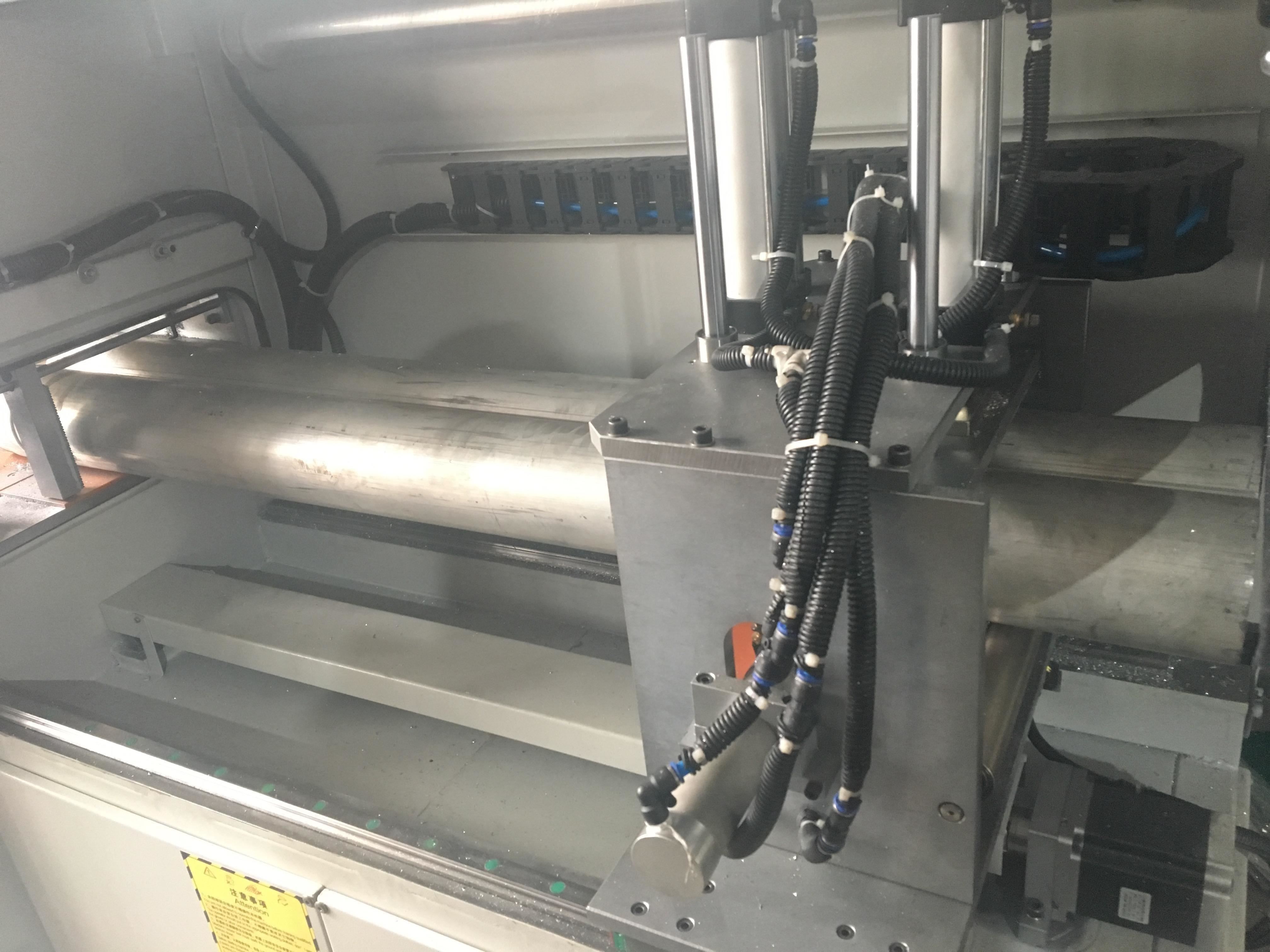 全自動鋸鋁機(jī)陸續(xù)訂購3臺用于鋁材切割，已合作3年